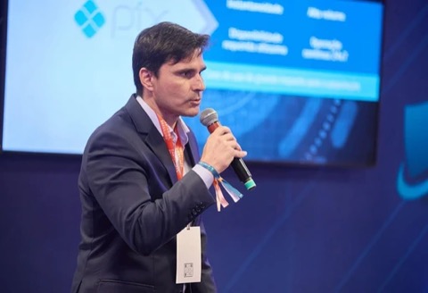 Caio Moreira