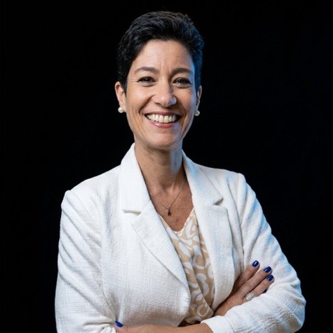 Maria Cláudia Salles Vianna
